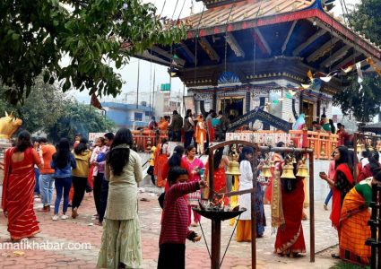 आज महाशिवरात्रि- हेटौंडाको पशुपति मन्दिरमा भक्तजनको घुइँचो